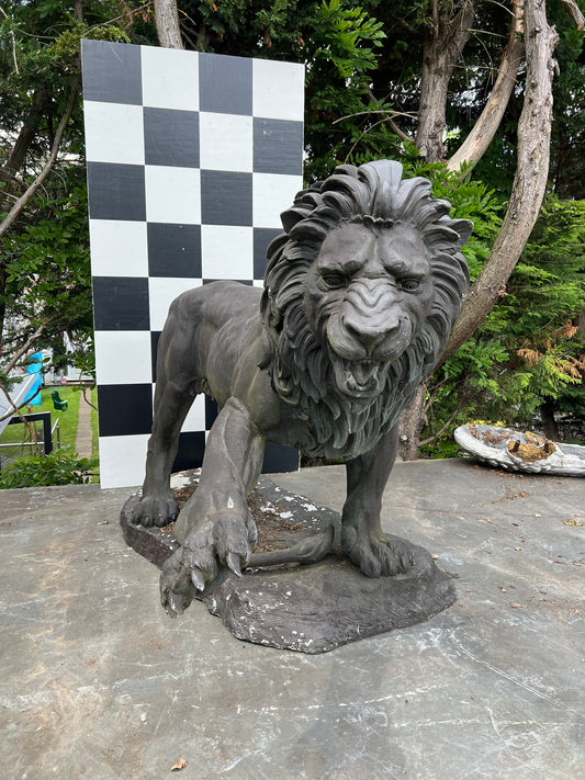 Lion Statue 1